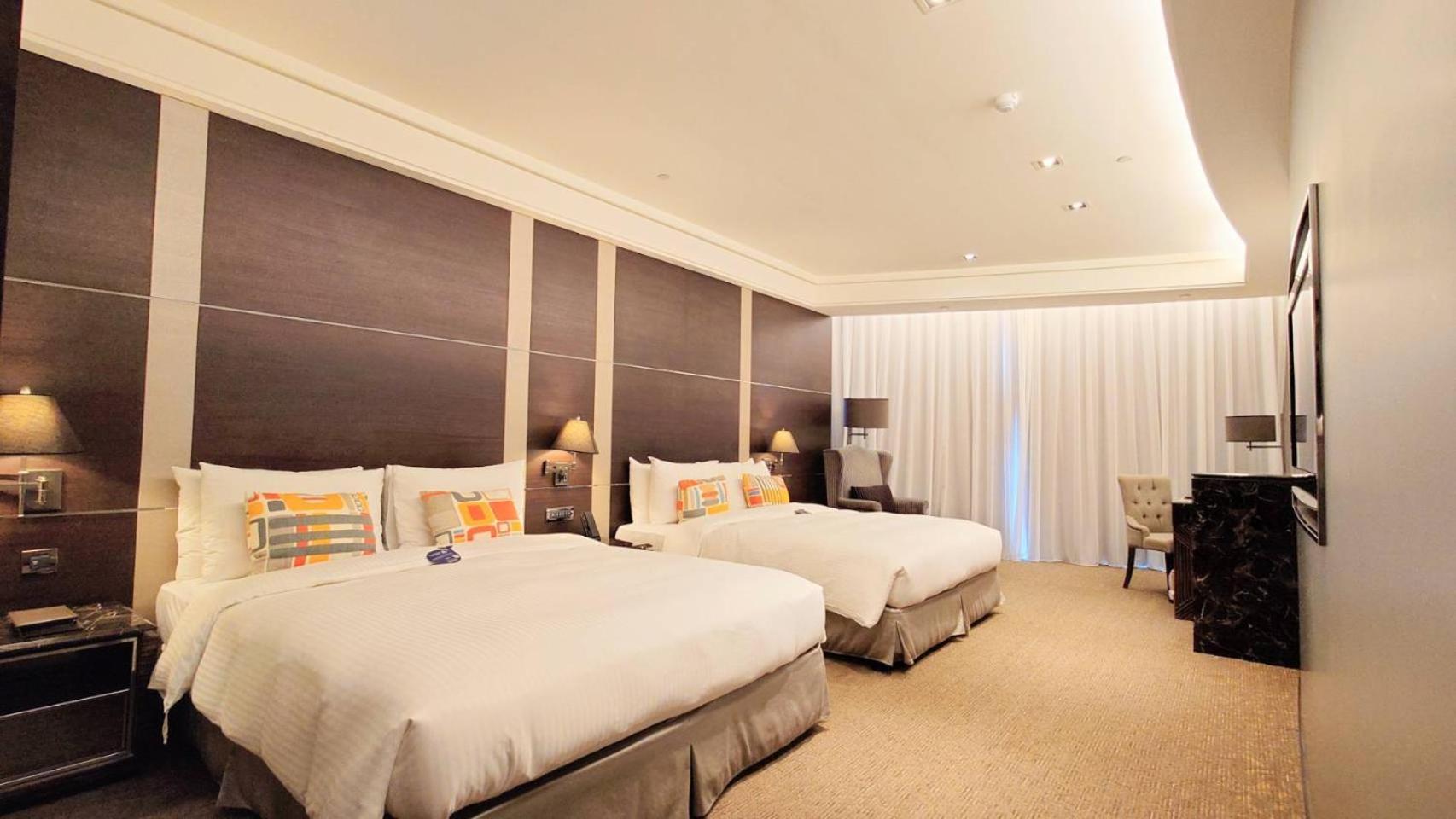 S Aura Hotel Taipei Eksteriør bilde