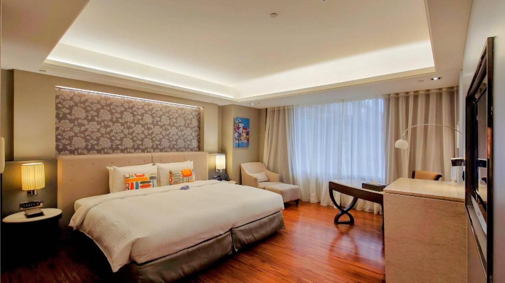 S Aura Hotel Taipei Eksteriør bilde