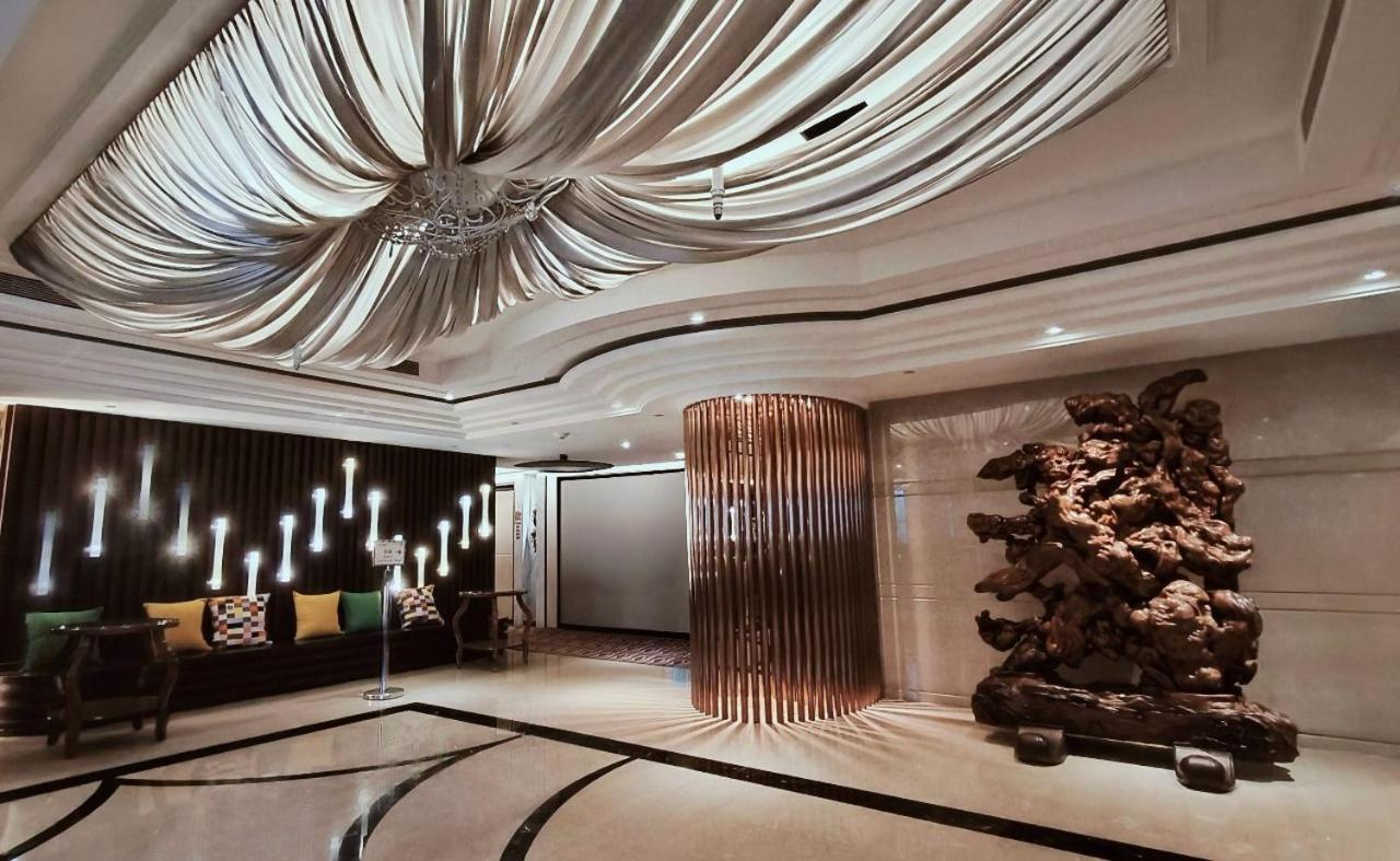 S Aura Hotel Taipei Eksteriør bilde